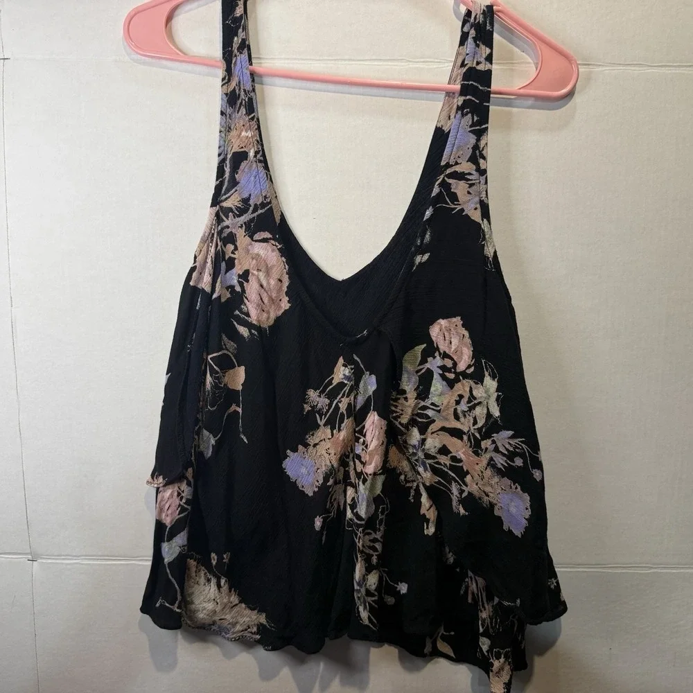 Free People Intimately Women's Size XS Black Floral V-Neck Ruffle Sleeveless Top